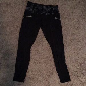 Lululemon Toasty Tech pant 12